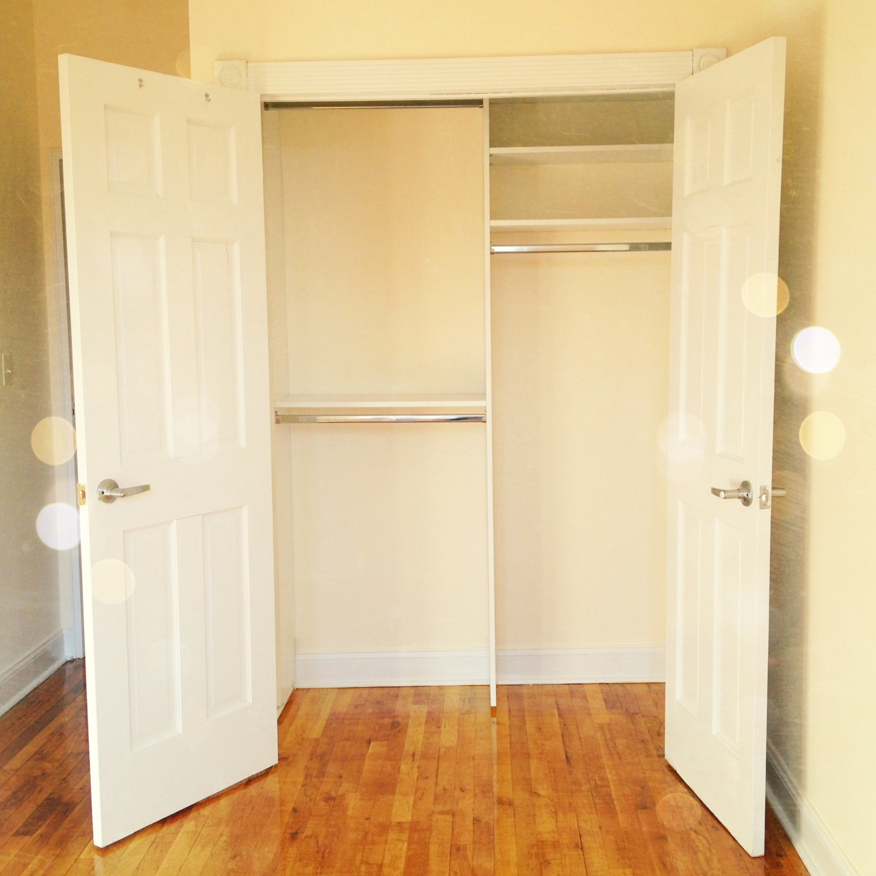 Jenny in Jacquard; NYC fashion blogger; style blog; home decor; NYC walk up apartment; Instagram; 1 BR