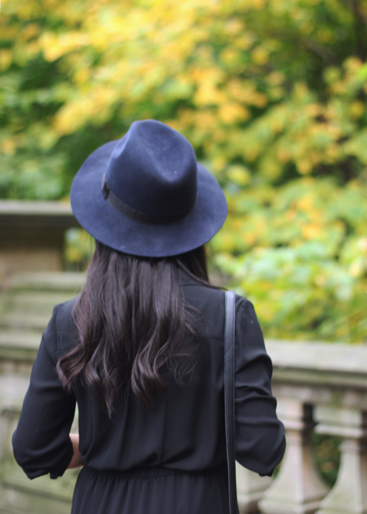 Black and Navy Felt Hat