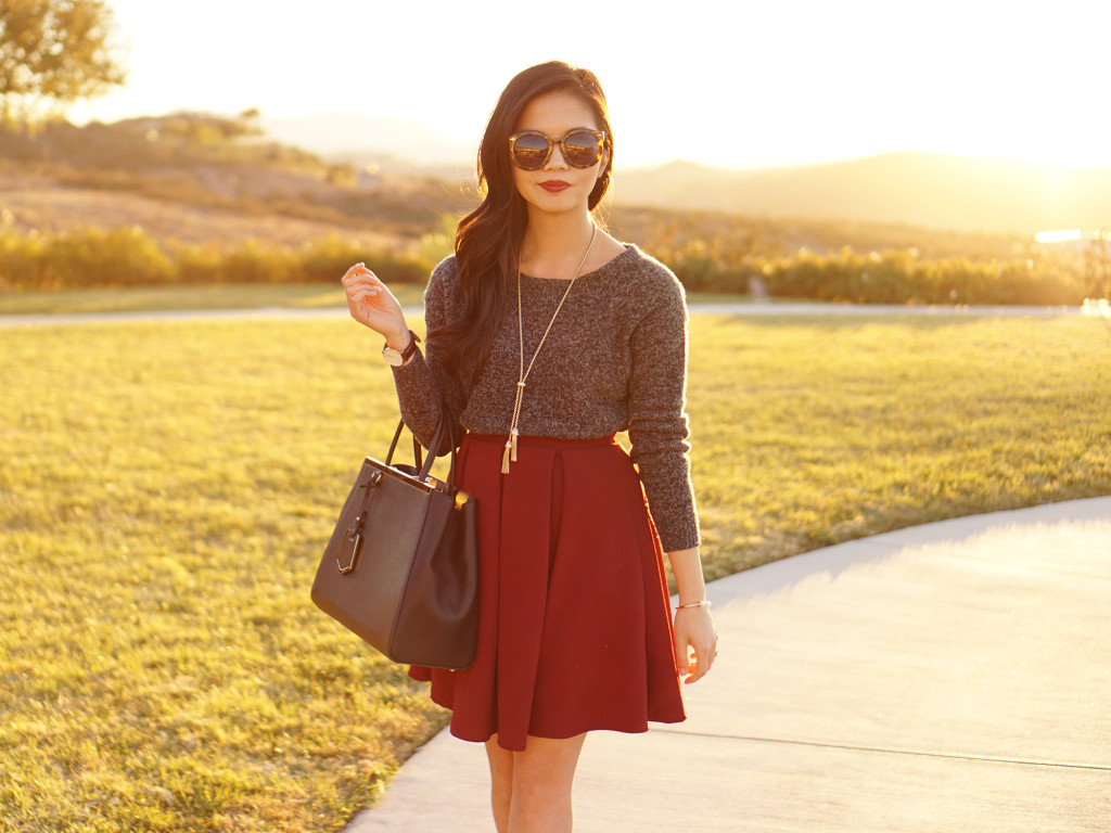 Skirt The Rules / Navy Sweater & Burgundy Skirt