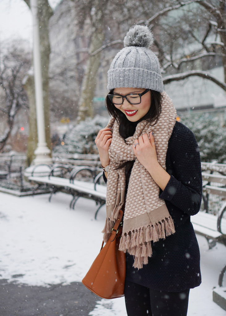 Skirt The Rules / Grey Pom Pom Beanie