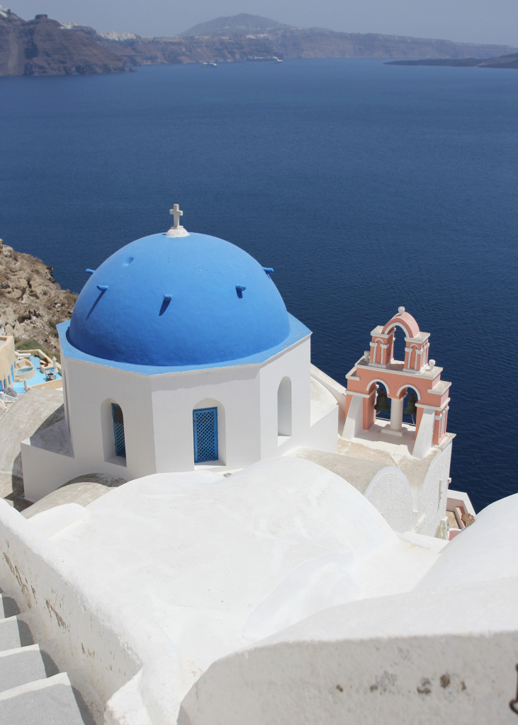 Skirt The Rules / Santorini Photo Tips
