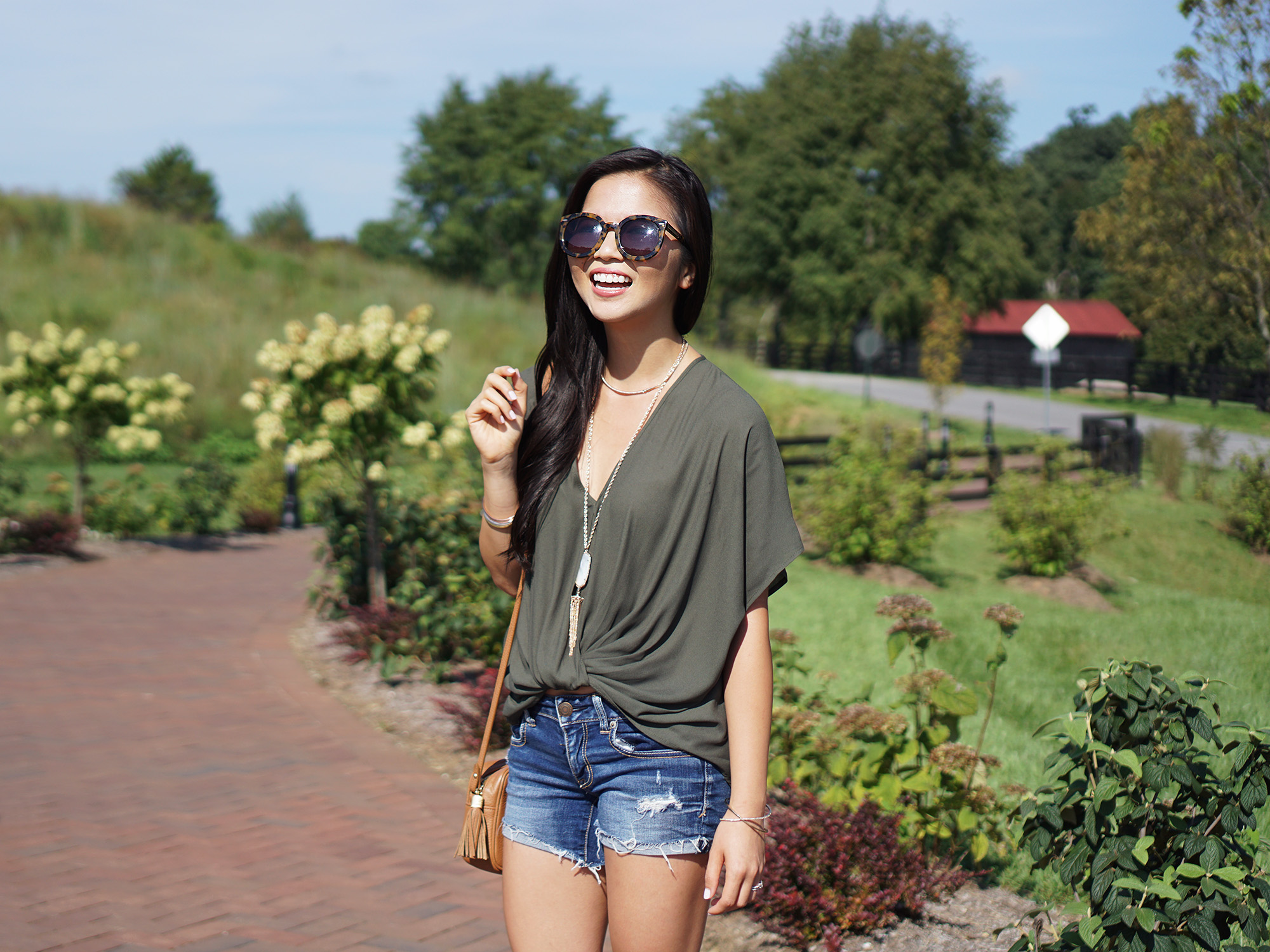 Easy Weekend Outfit / Olive Top & Cuffed Denim Shorts