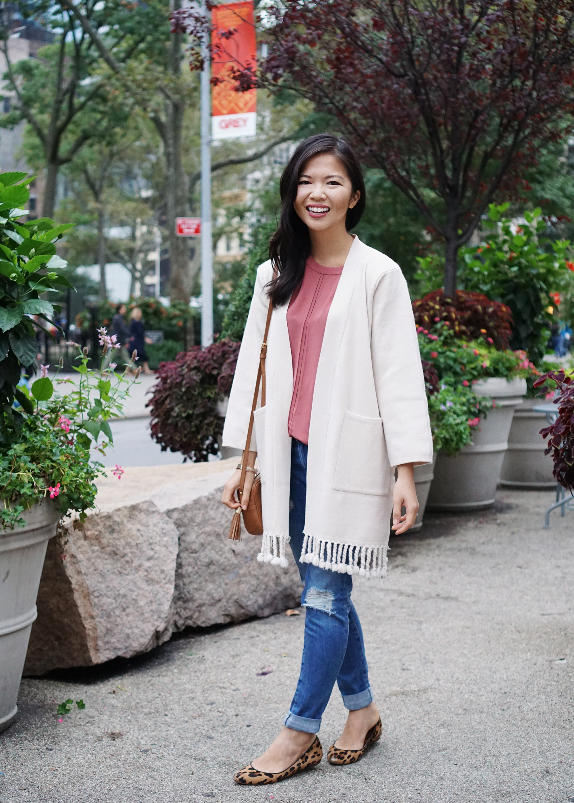 Skirt The Rules / Tassel Trimmed Cardigan