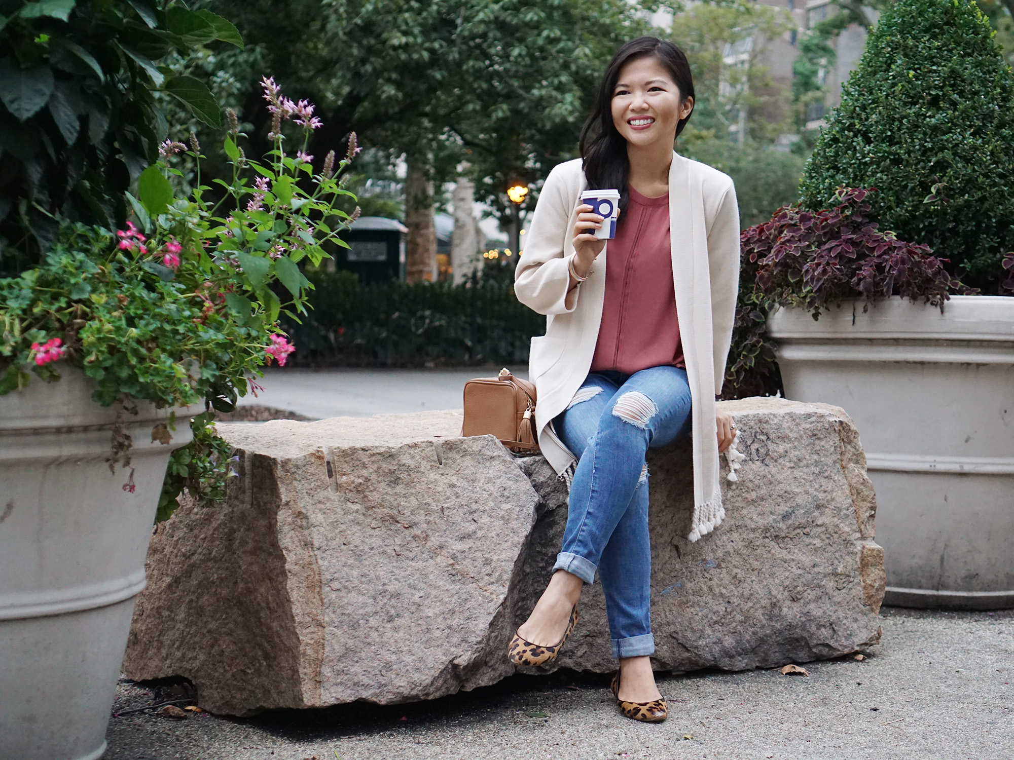 Skirt The Rules / Tassel Trimmed Cardigan