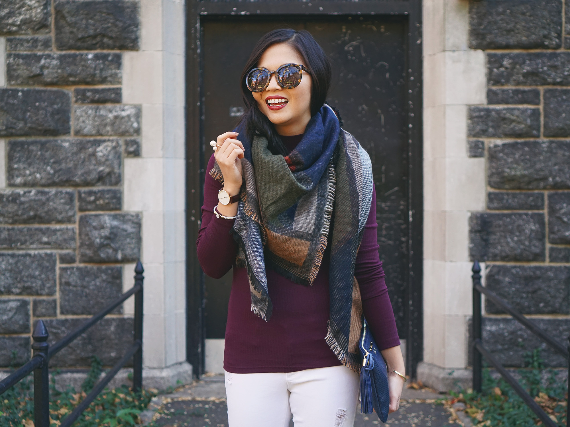 Casual Fall Outfit: Blanket Scarf & Long Sleeve T-Shirt