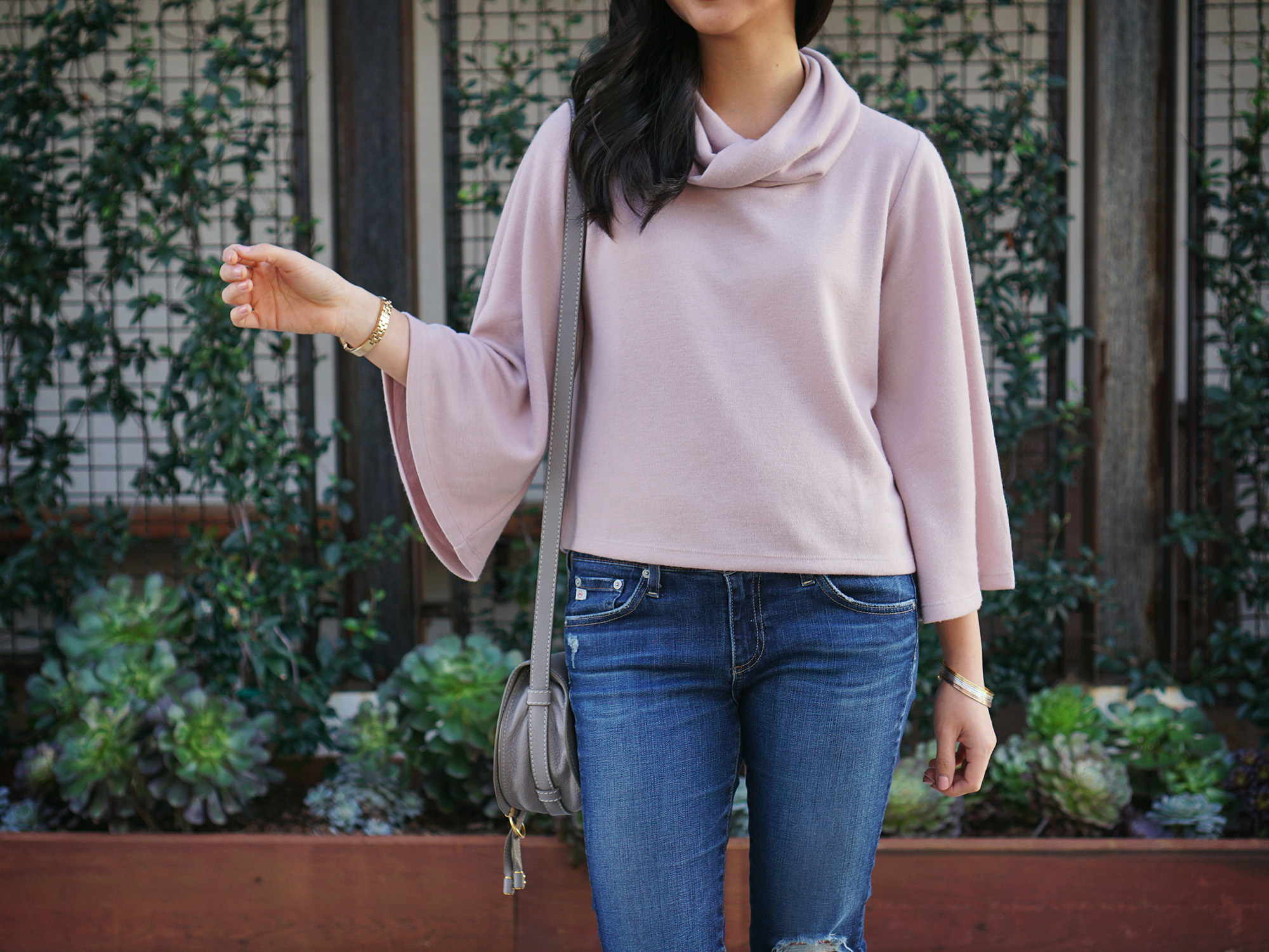 Skirt The Rules / Dusty Pink Bell Sleeve Sweater