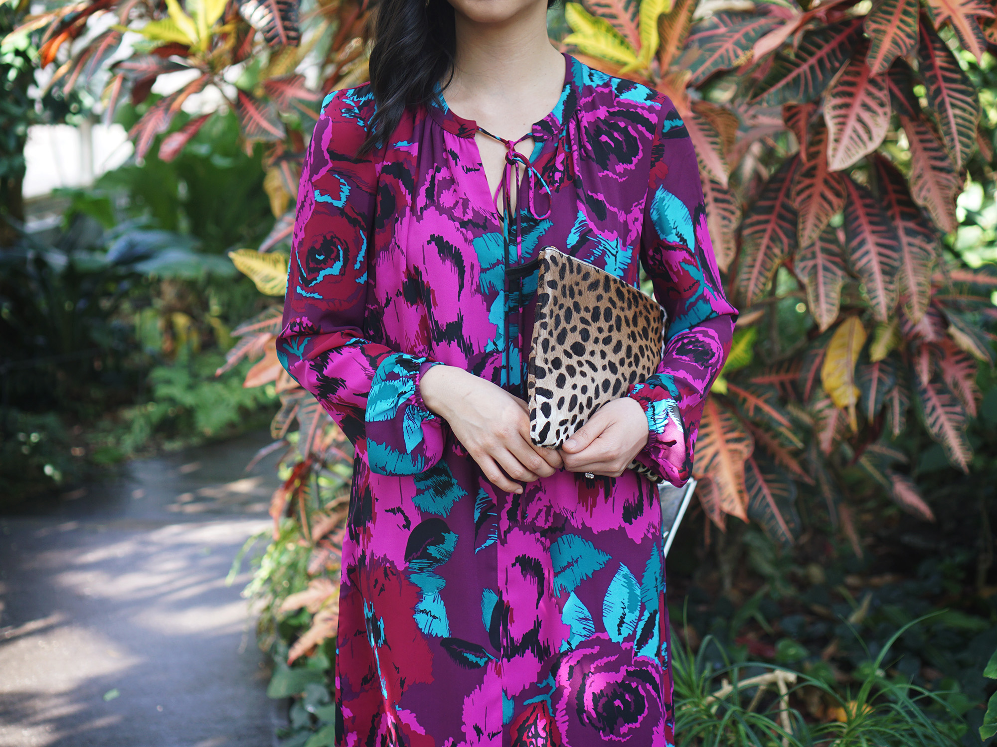 Skirt The Rules / Floral Dress & Leopard Clutch