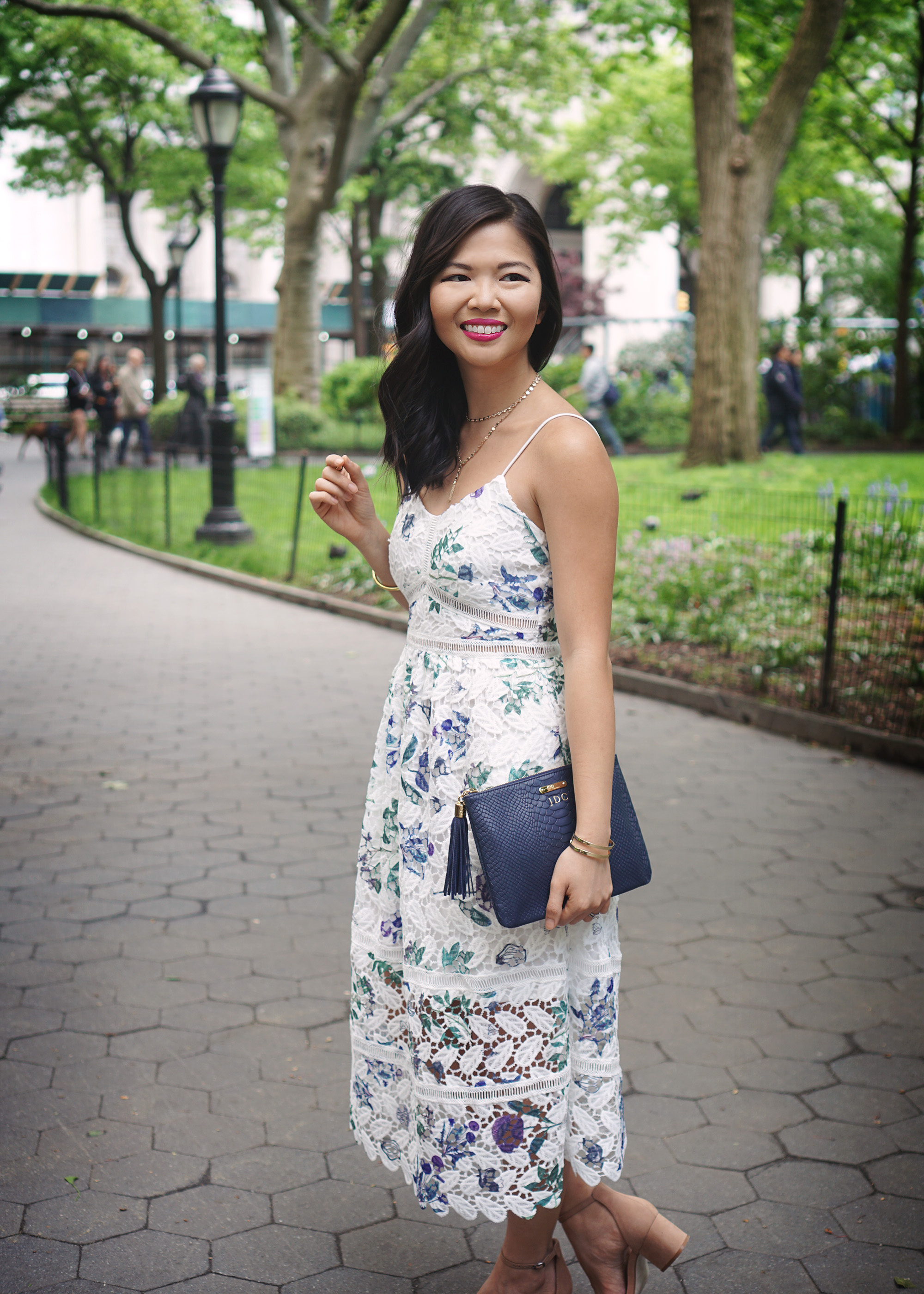 Skirt The Rules / White Floral Lace Midi Dress