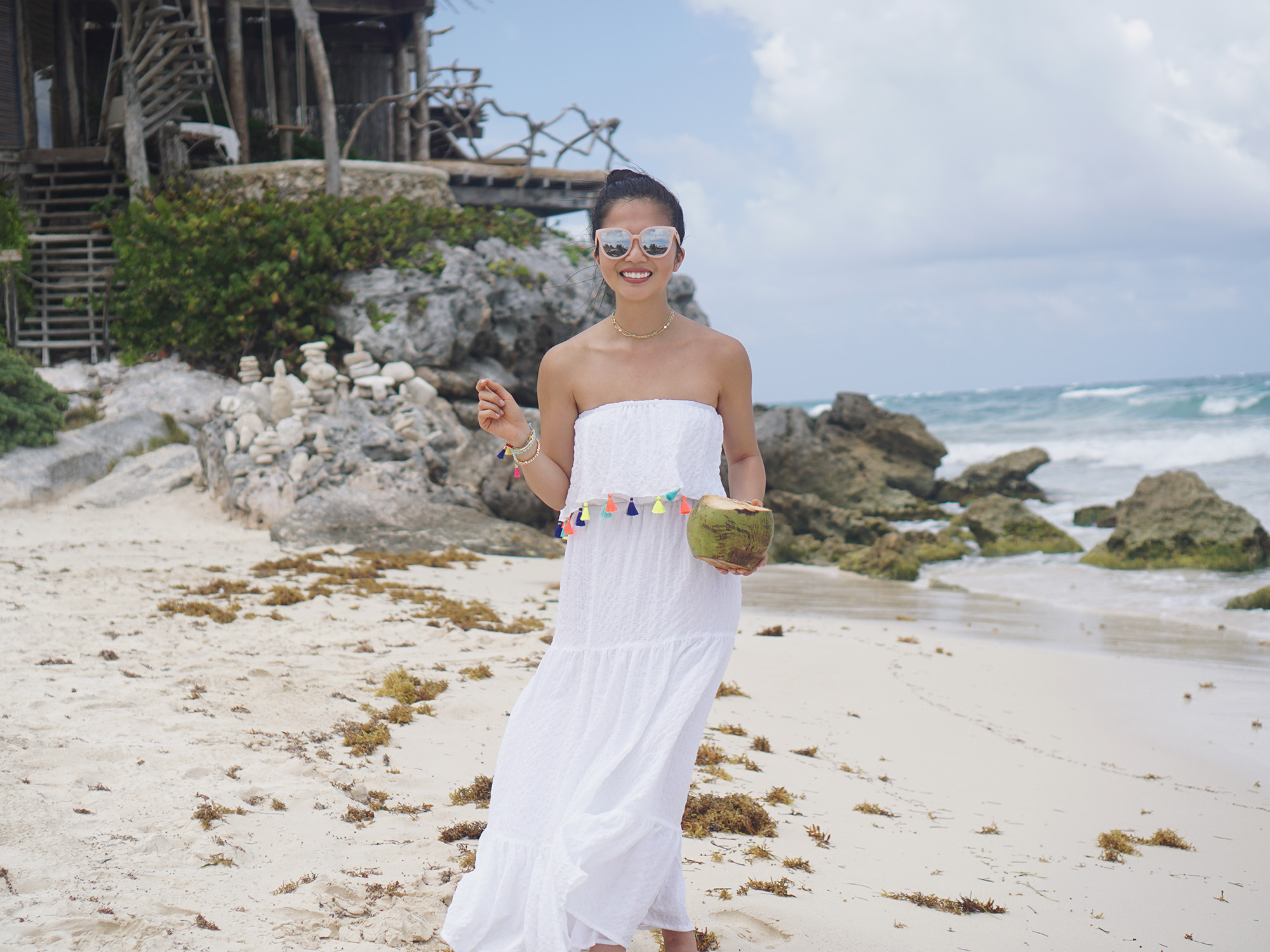 Beach Style / White Maxi Dress with Tassels