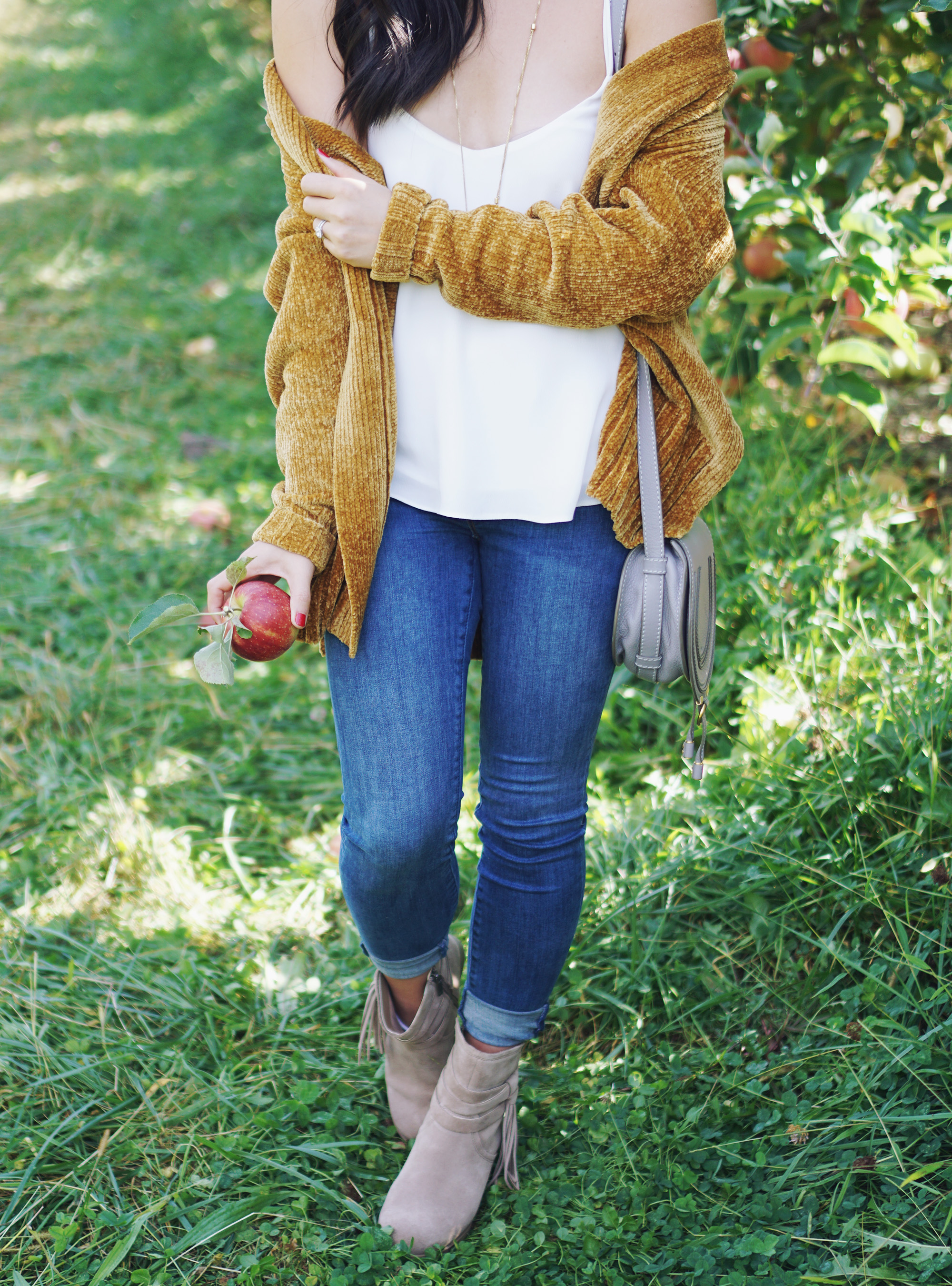 What to Wear to Apple Picking