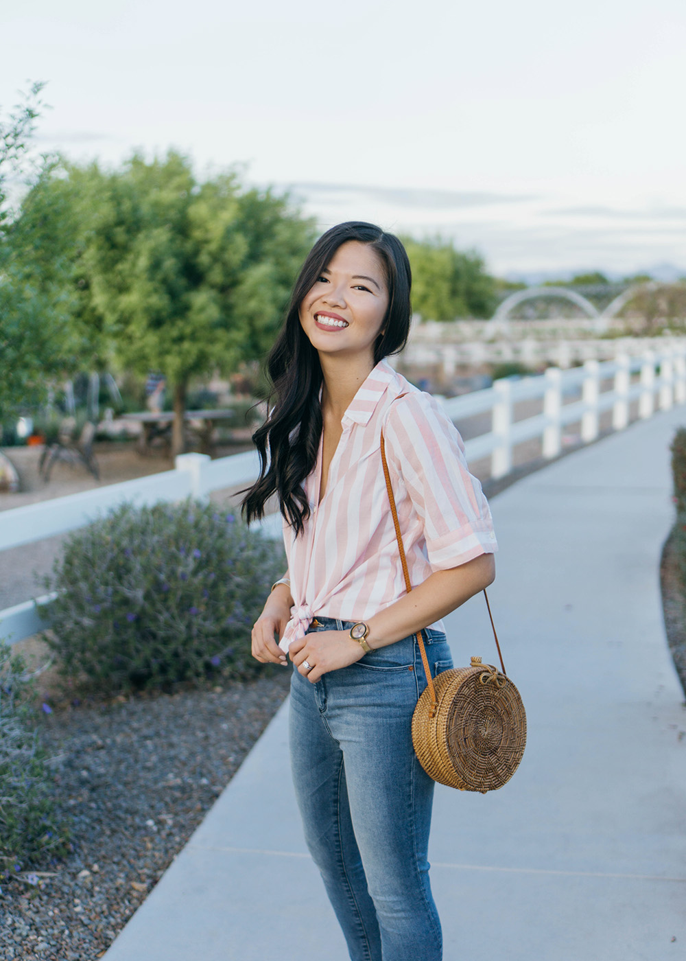 Casual Style Inspiration / Striped Shirt & Skinny Jens
