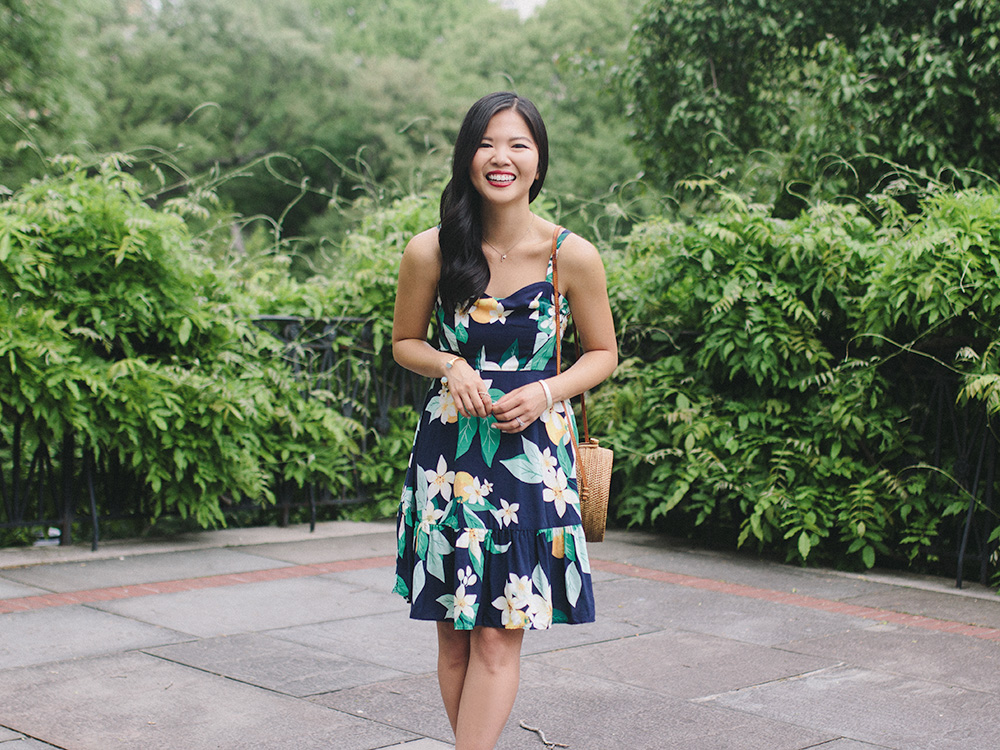 Summer Style Inspiration / Navy Floral Dress