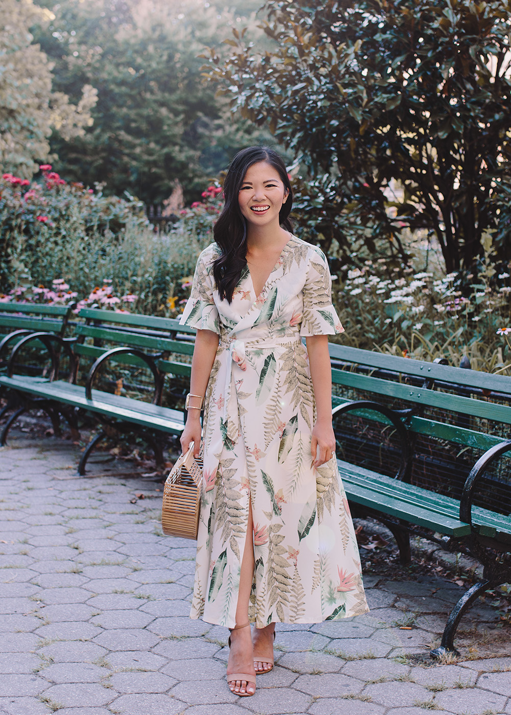Summer Style / Tropical Floral Print Wrap Dress