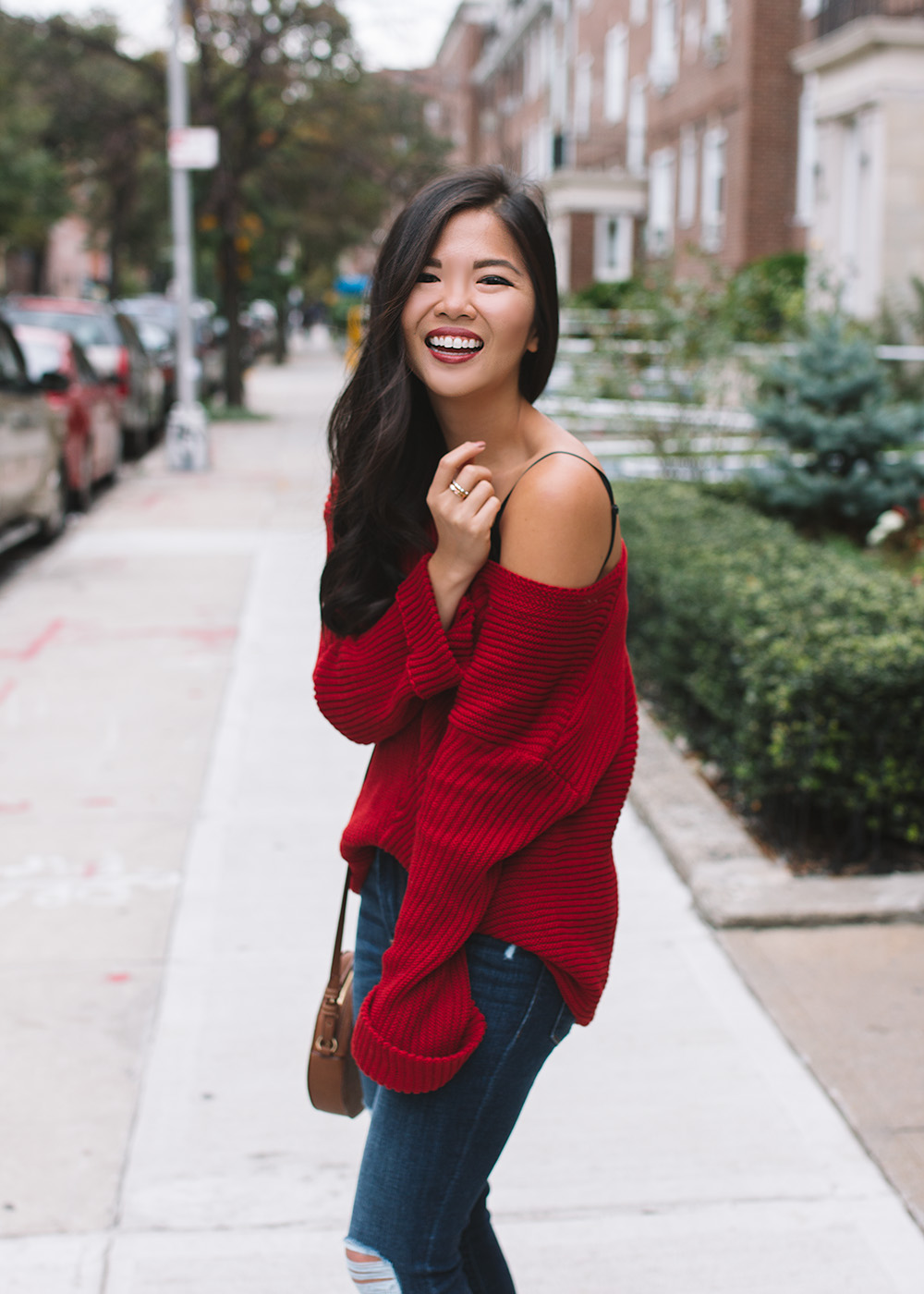 Fall Style / Slouchy Sweater & Ripped Jeans
