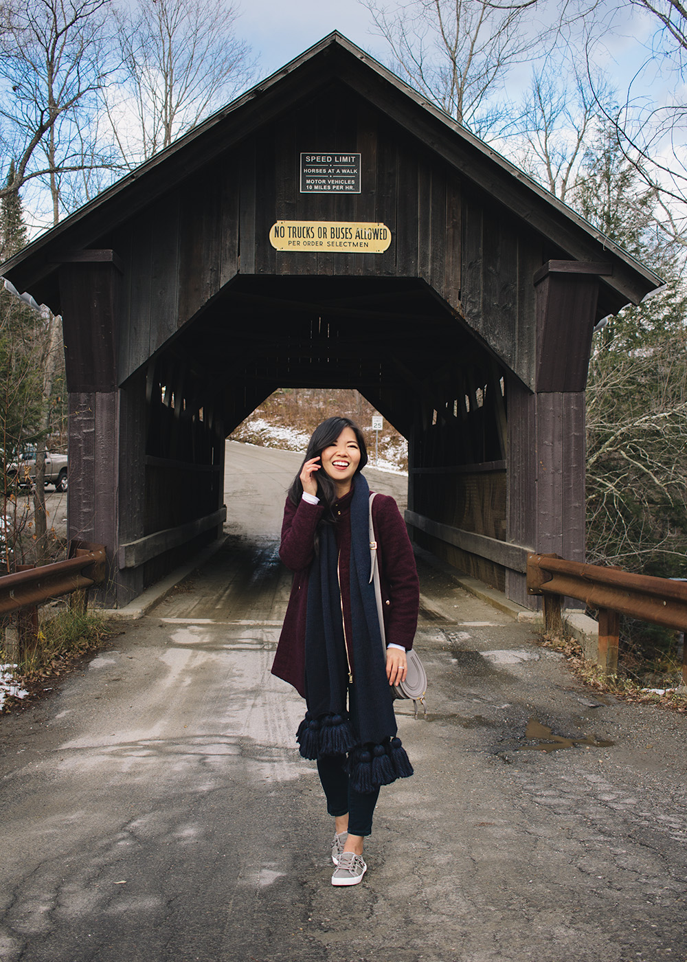 Women's Fall Fashion / Burgundy Coat & Navy Tassel Scarf