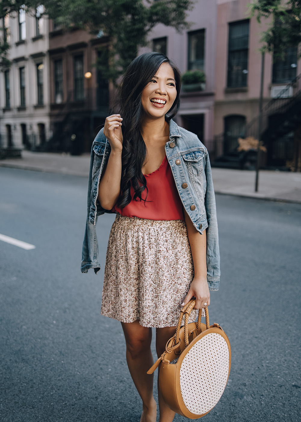 Casual Summer Outfit Ideas for Women: Denim Jacket & Floral Shorts