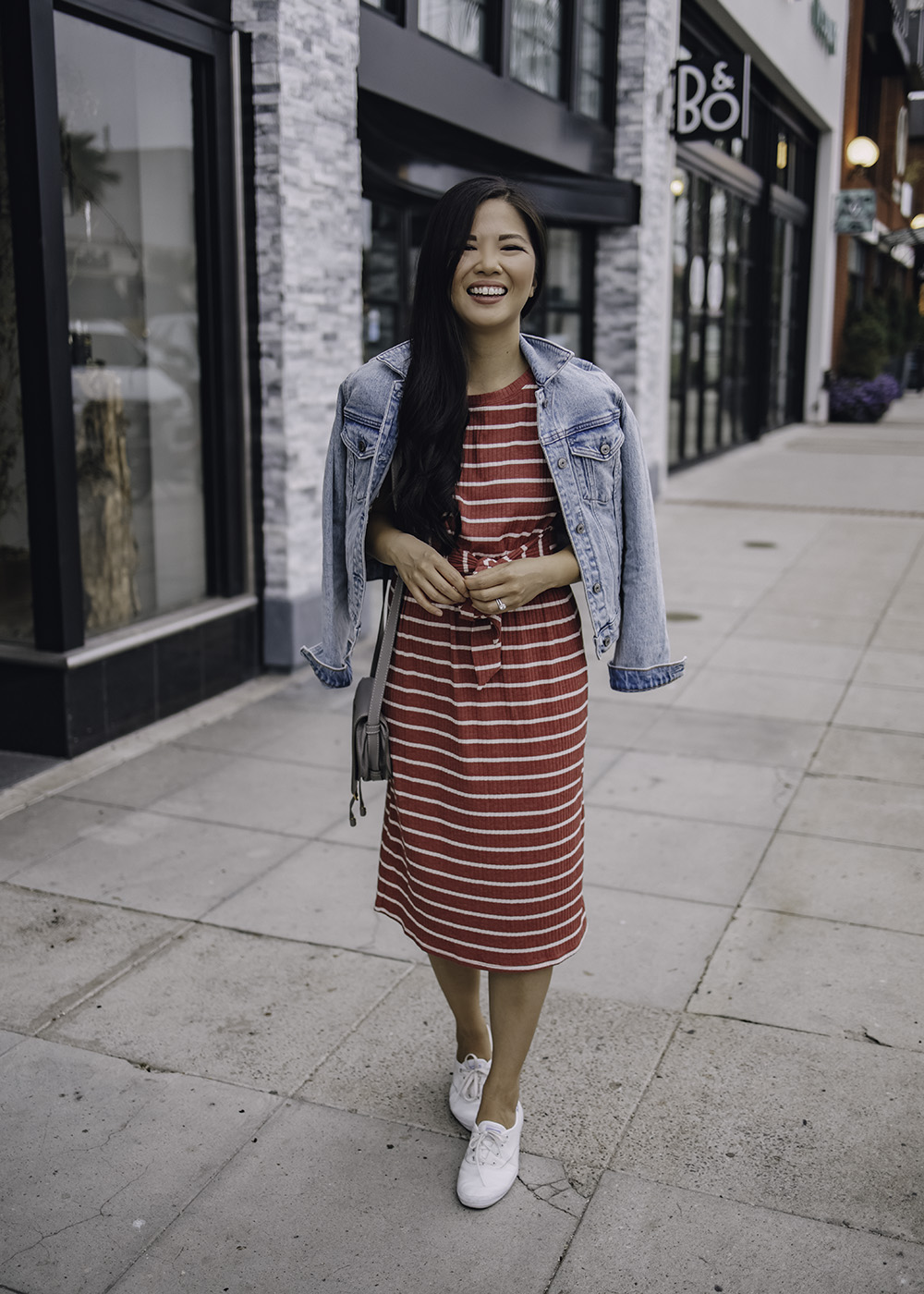 Casual Summer Outfit for Women: Striped T-Shirt Dress & Denim Jacket