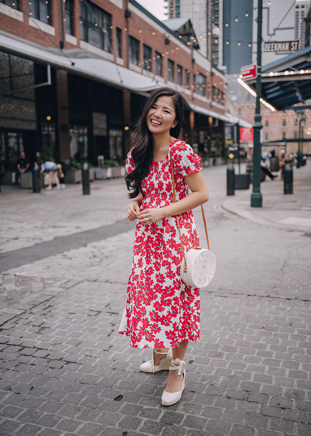 Bright Summer Outfit for Women: Red Floral Dress with Puff Sleeves